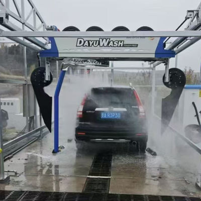 片腕のタッチレス洗車機