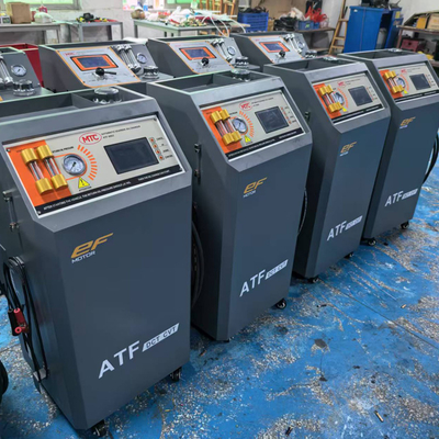 全自動トランスミッション オイル交換と自動車の清掃機