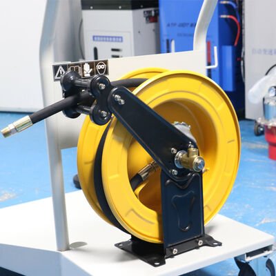 4S ショップ用 5 〜 1 の比率と 6-8L/min の充填速度を持つ空気型エンジンオイル充填キット